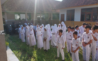 Sambut Peserta Didik Baru, MI Ma'arif NU Kapandayan Laksanakan Masa Ta'aruf Siswa Madrasah